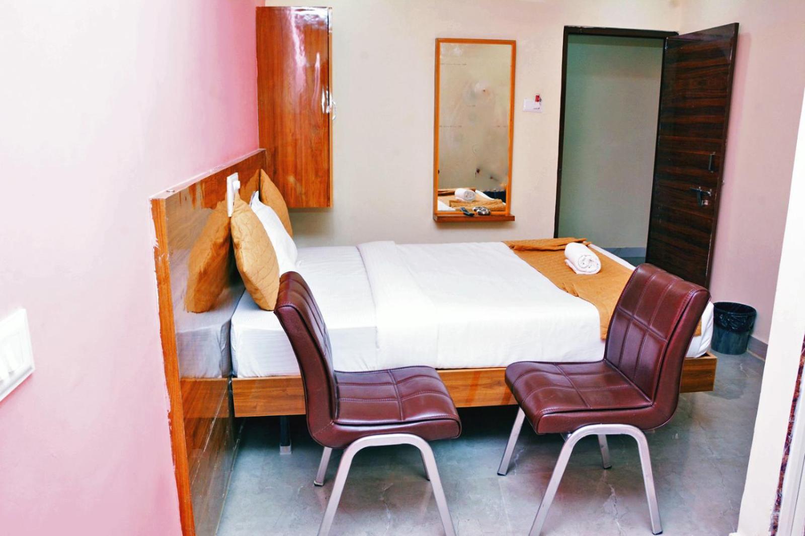 Udupi Deluxe Lodge Gulbarga Гулбарга Экстерьер фото