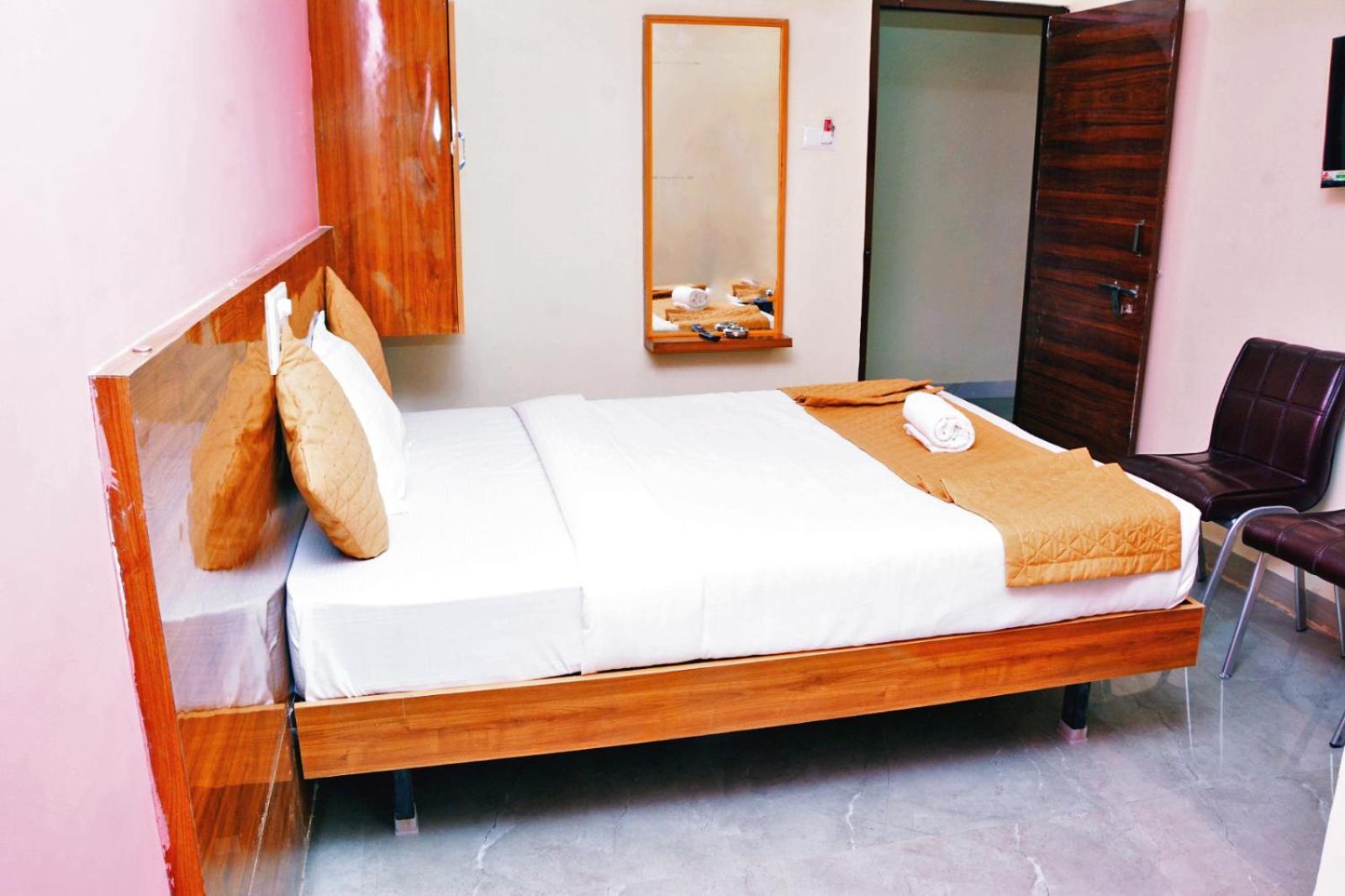 Udupi Deluxe Lodge Gulbarga Гулбарга Экстерьер фото