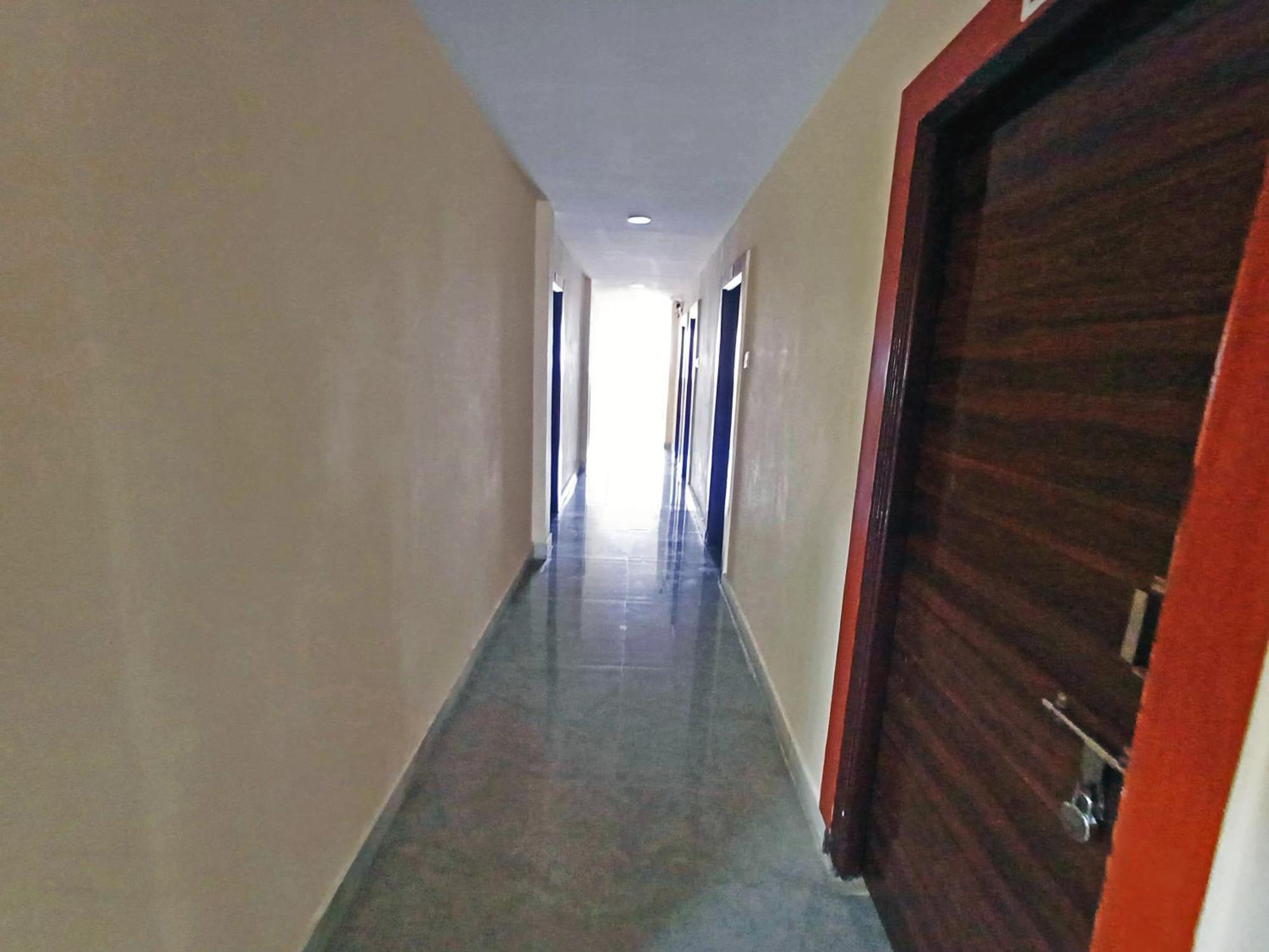 Udupi Deluxe Lodge Gulbarga Гулбарга Экстерьер фото