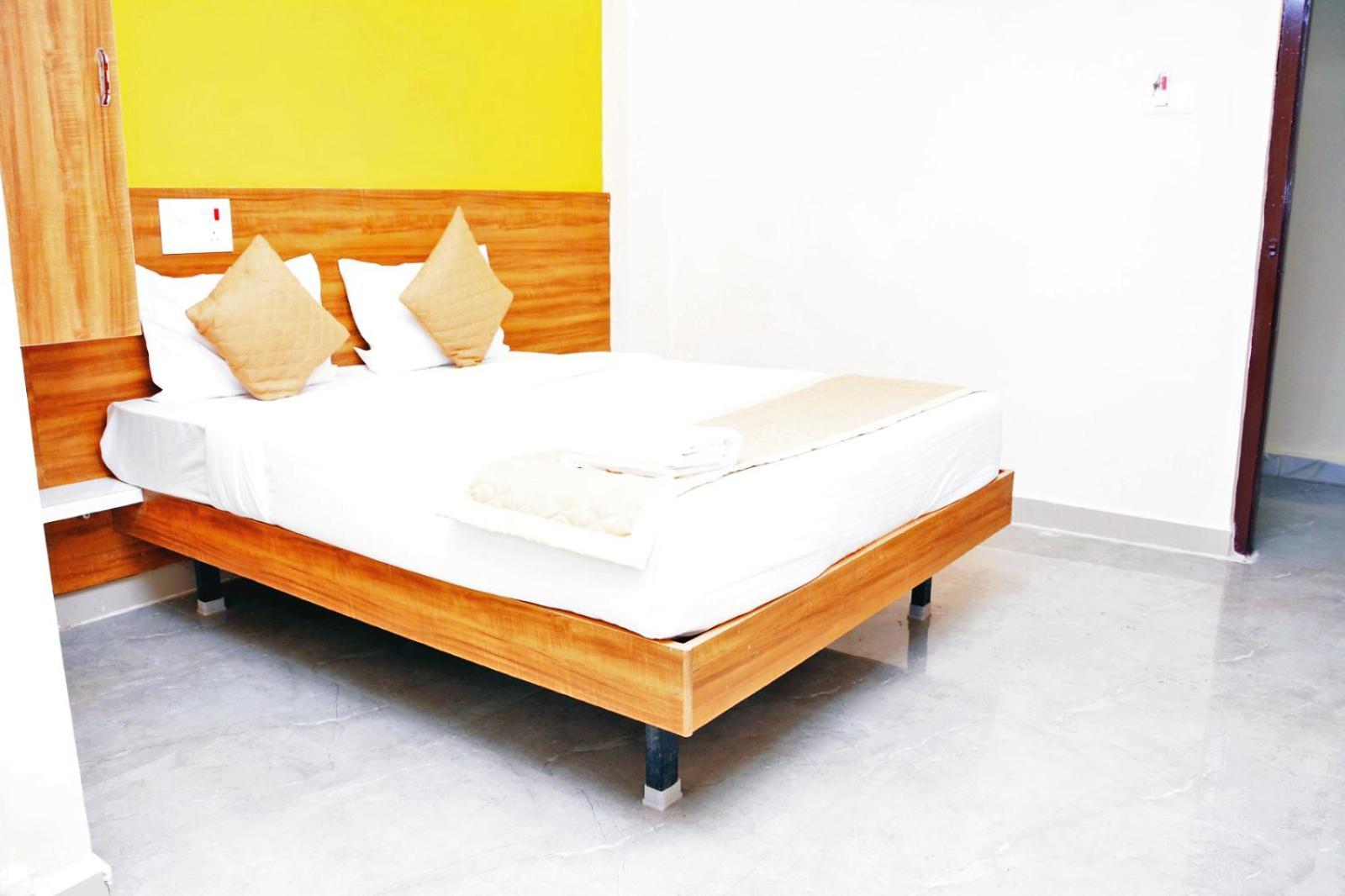 Udupi Deluxe Lodge Gulbarga Гулбарга Экстерьер фото