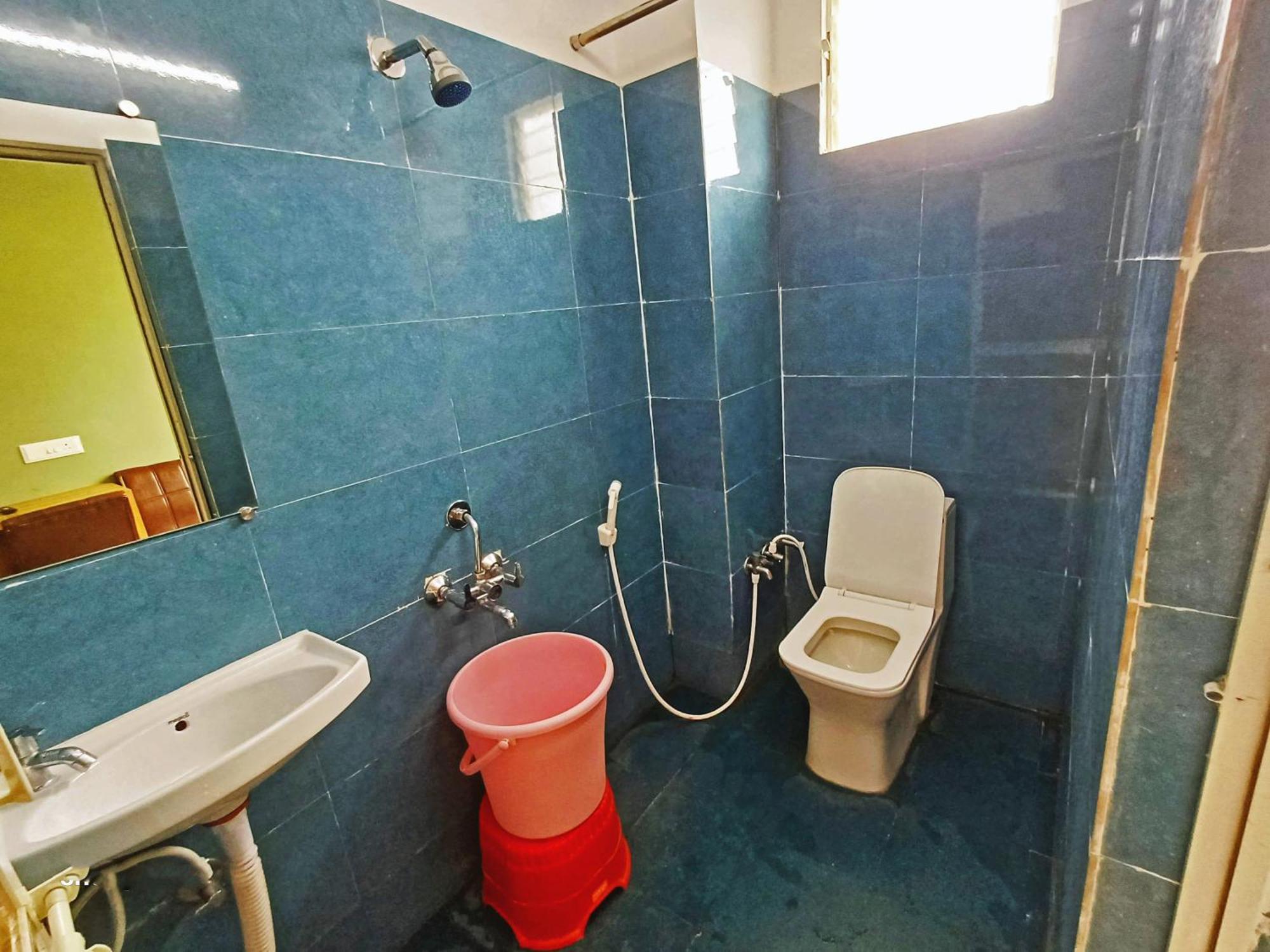 Udupi Deluxe Lodge Gulbarga Гулбарга Экстерьер фото